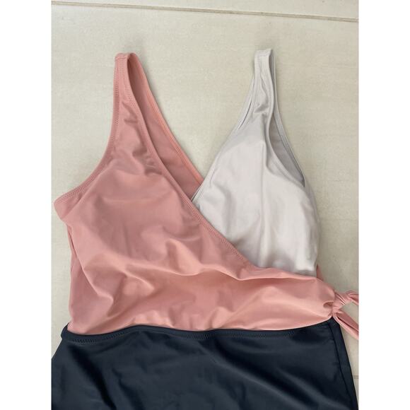 Felnart Swim One Piece Swimsuit Belted Color Block Swimwear - Picture 2 of 9